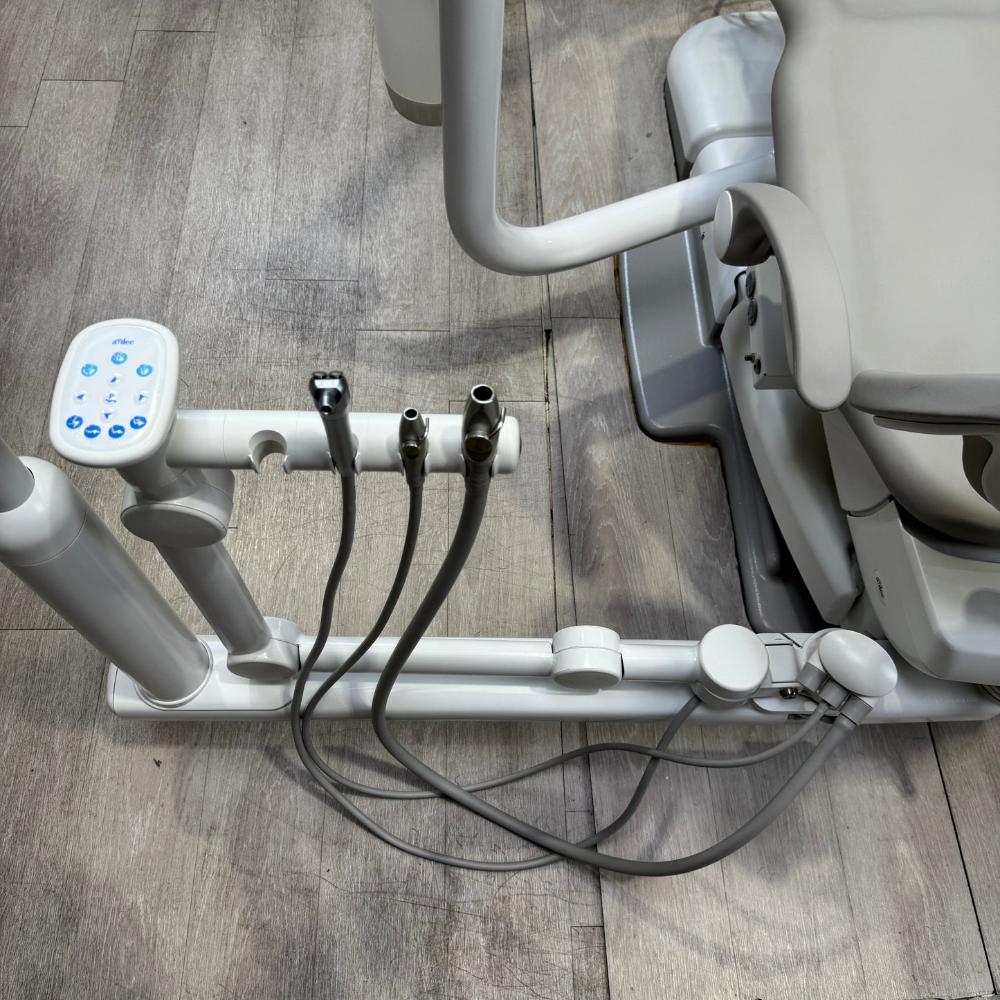 A‑dec 511R/532R Dental Chair Package