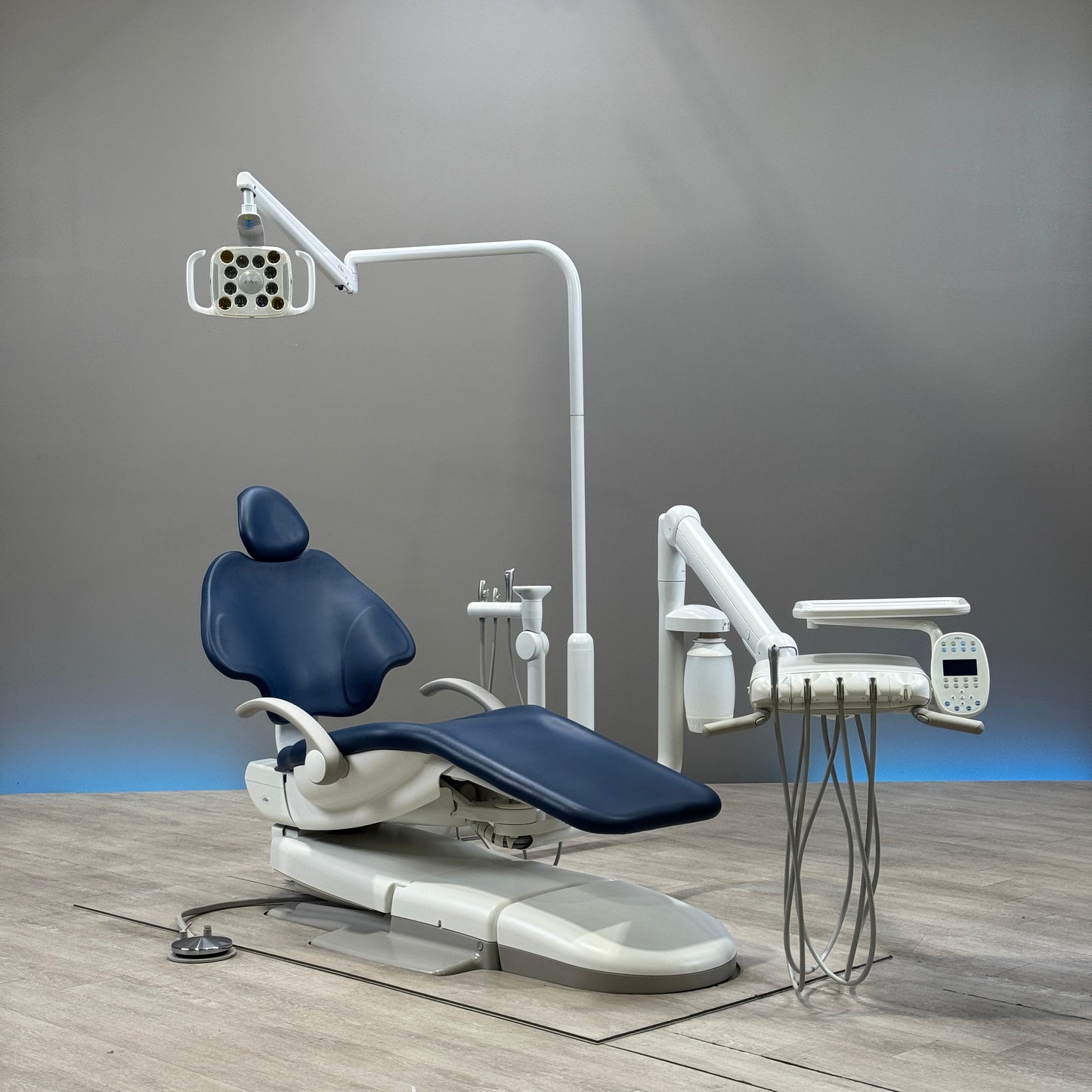 A‑dec 511R/532R Dental Chair Package
