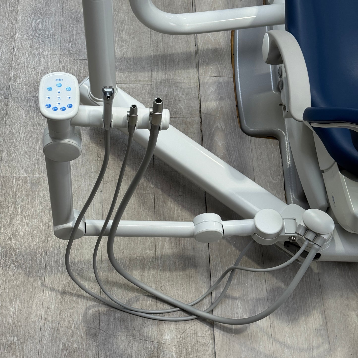 A‑dec 511R/532R Dental Chair Package