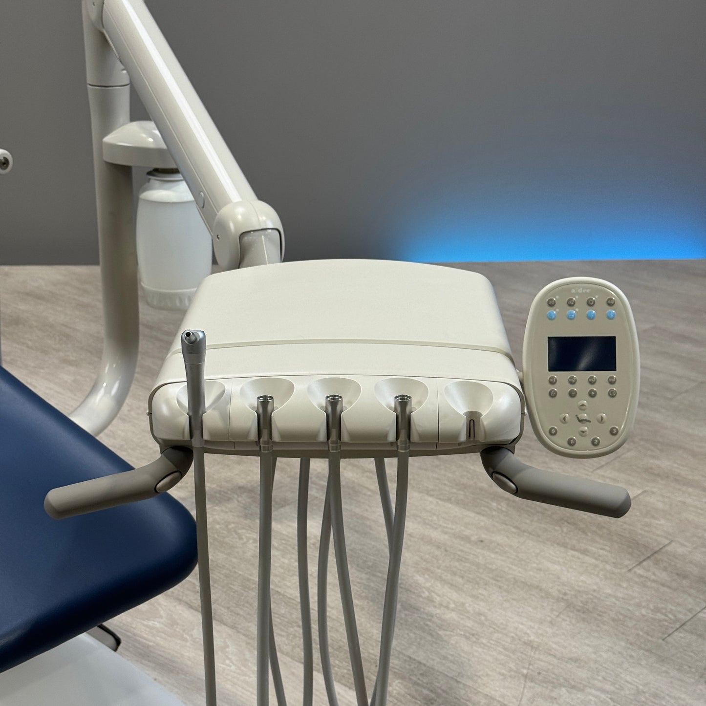 A‑dec 511R/532R Dental Chair Package