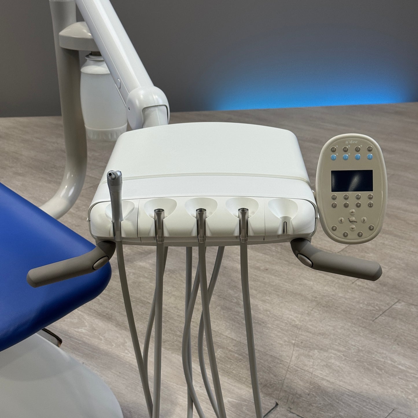 A‑dec 511R/532R Dental Chair Package