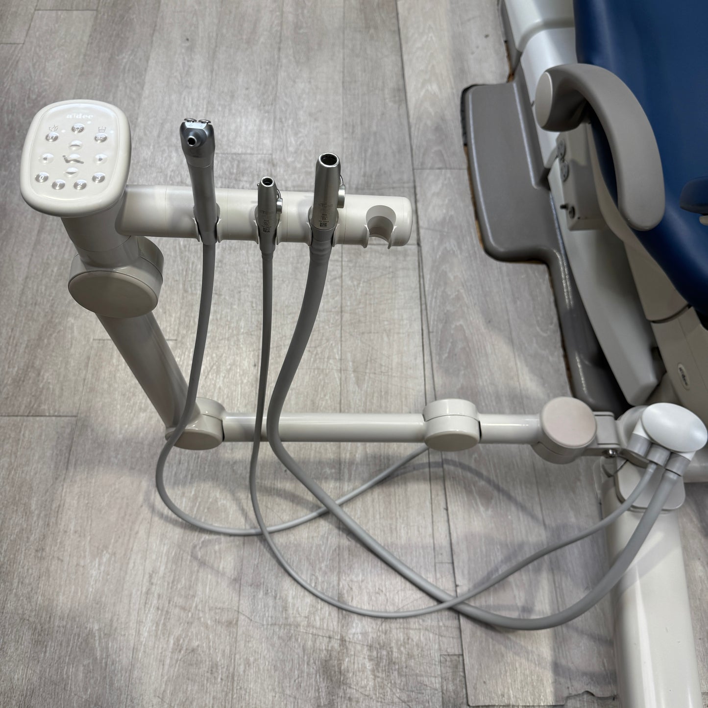 A‑dec 511R/532R Dental Chair Package