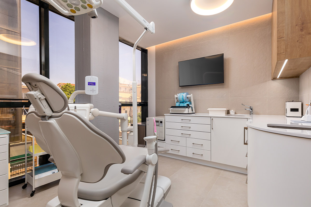 Magdalini Thymi Dental Practice in Corfu, Greece